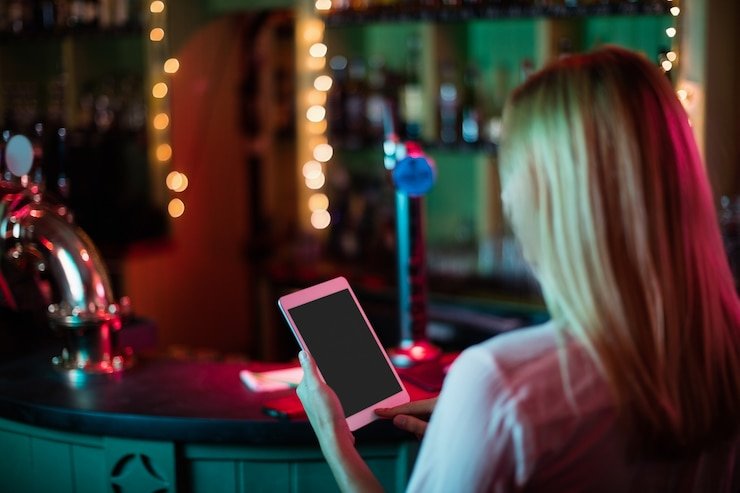 Layar instalasi aplikasi omacuan di Android